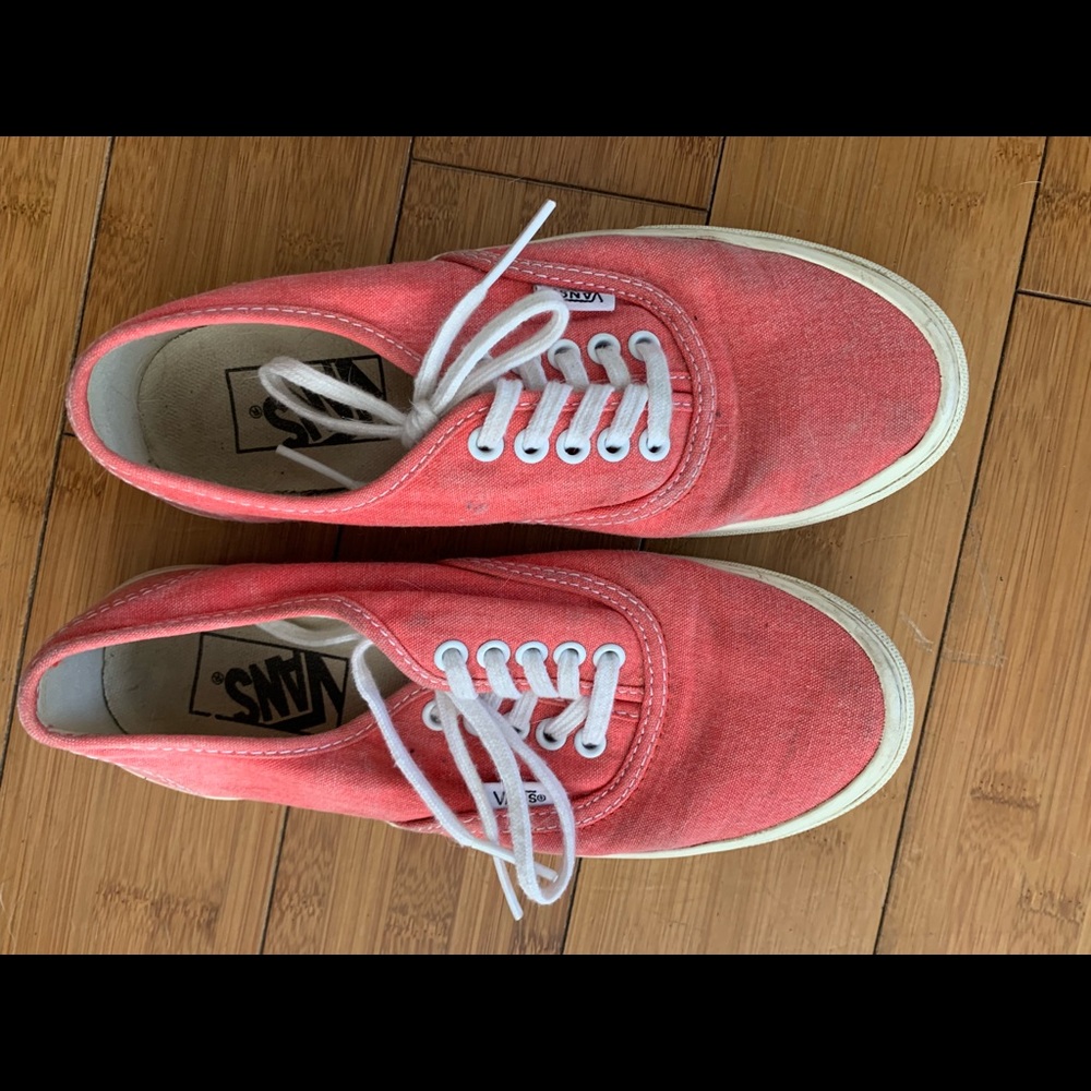 Vans - Picture 2 of 4